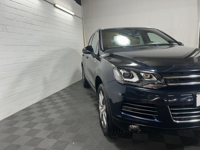 Volkswagen Touareg 3.0 V6 TDI Edition X NAVI AHK SHZ LEDER 