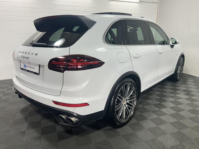 Porsche Cayenne S 4.2 V8 Diesel CarPlay PDLS PANO BOSE 