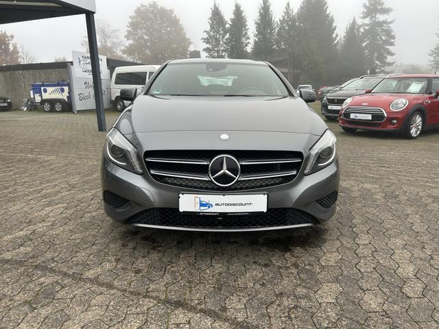Mercedes-Benz A-Klasse A 180 Style Bi-Xenon Kamera PDC Teilleder SHZ 