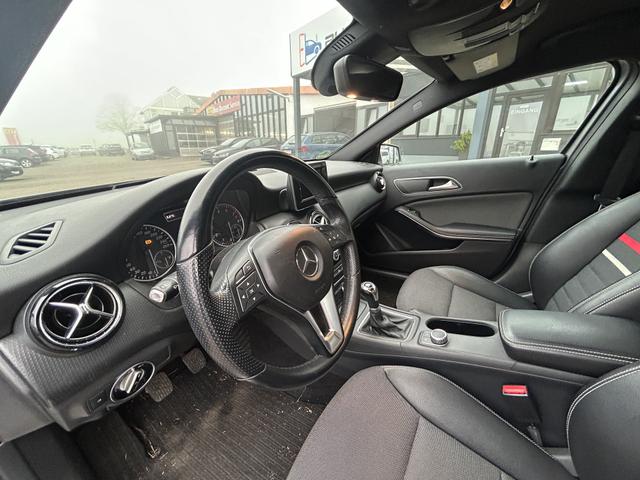 Mercedes-Benz A-Klasse A 180 Style Bi-Xenon Kamera PDC Teilleder SHZ 