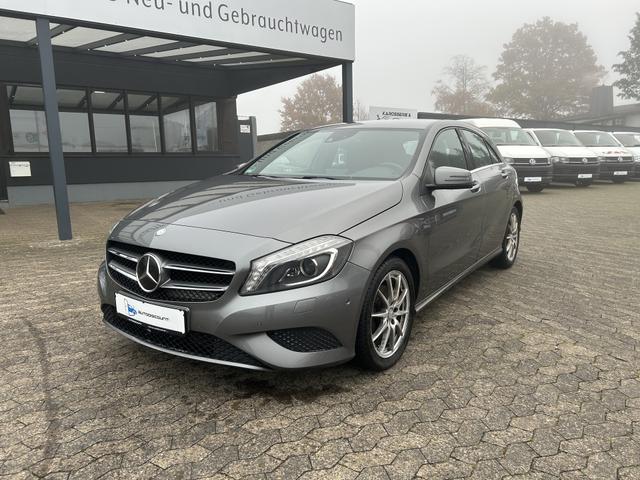 Mercedes-Benz A-Klasse - A 180 Style Bi-Xenon Kamera PDC Teilleder SHZ