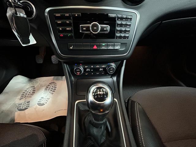 Mercedes-Benz A-Klasse A 180 Style Bi-Xenon Kamera PDC Teilleder SHZ 