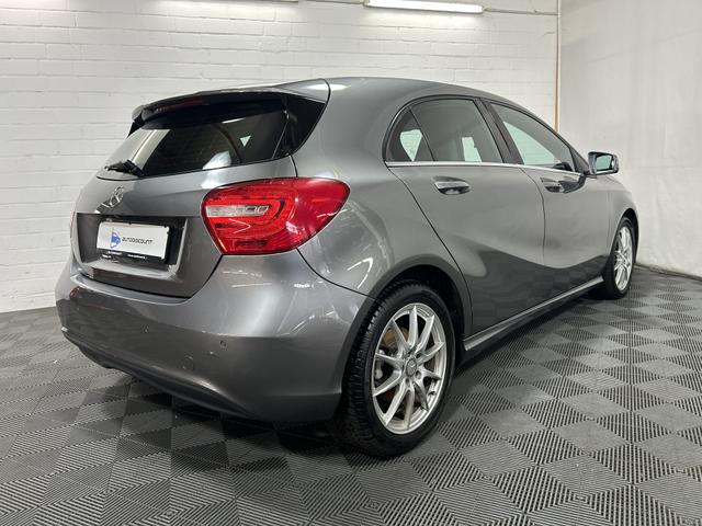 Mercedes-Benz A-Klasse A 180 Style Bi-Xenon Kamera PDC Teilleder SHZ 