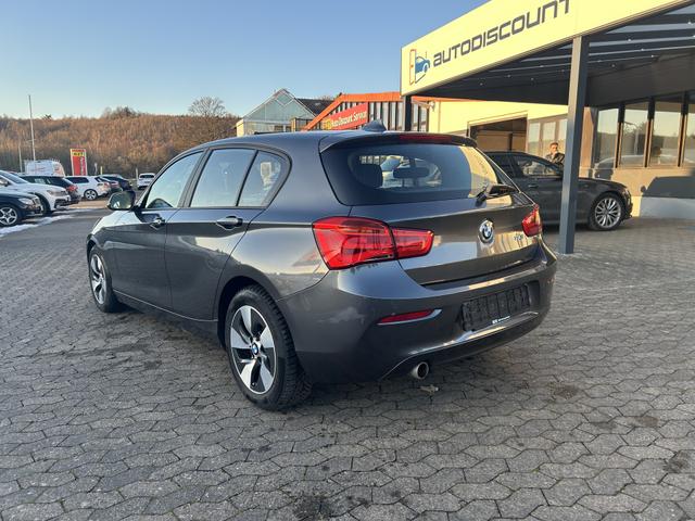 BMW 1er 118i Advantage LED SHZ PDC NAVI KLIMA DCC USB 