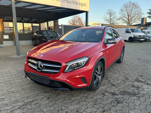 Mercedes-Benz GLA - 200d URBAN 4Matic Night NAVI AHK STH SHZ