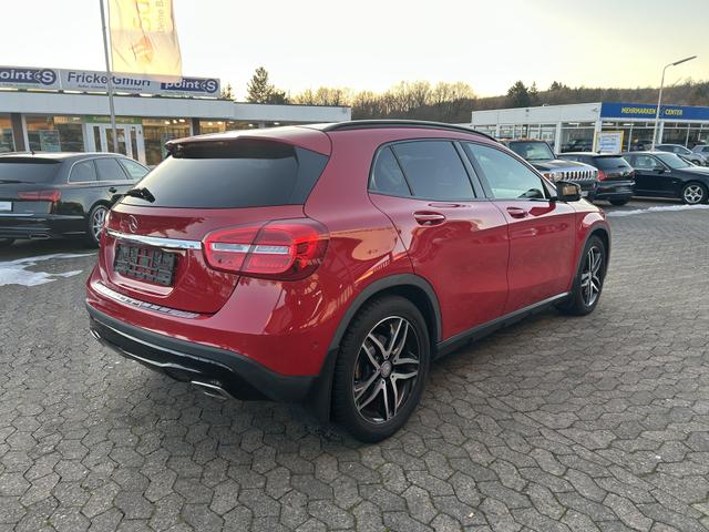 Mercedes-Benz GLA 200d URBAN 4Matic Night NAVI AHK STH SHZ 