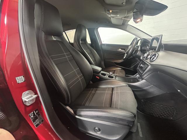 Mercedes-Benz GLA 200d URBAN 4Matic Night NAVI AHK STH SHZ 