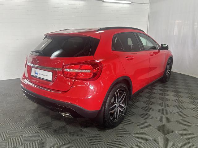 Mercedes-Benz GLA 200d URBAN 4Matic Night NAVI AHK STH SHZ 