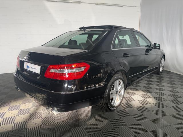 Mercedes-Benz E-Klasse E350 CGI Elegance BlueEfficiecy Brabus Distr. NAVI PANO 