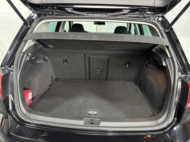 Volkswagen Golf 1.6 TDI Comfortline BMT NAVI SHZ PDC 