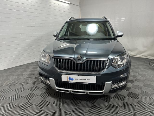 Skoda Yeti 2.0 TDI Adventure 4x4 DSG NAVI AHK XENON 