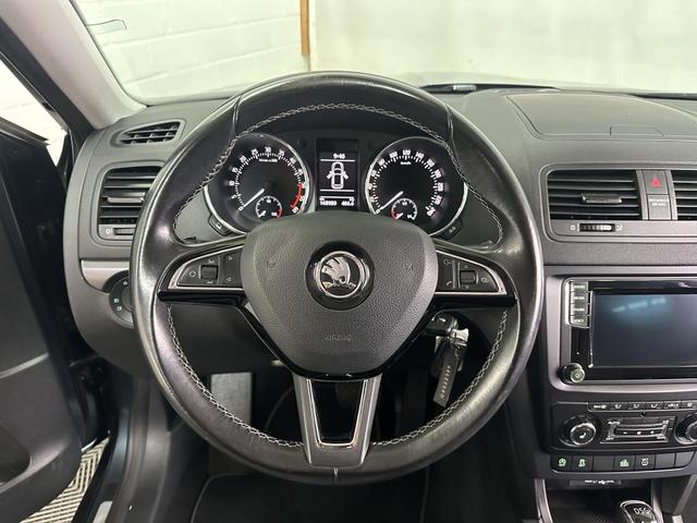 Skoda Yeti 2.0 TDI Adventure 4x4 DSG NAVI AHK XENON 