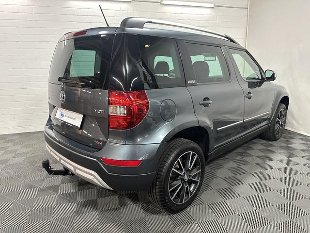 Skoda Yeti 2.0 TDI Adventure 4x4 DSG NAVI AHK XENON 