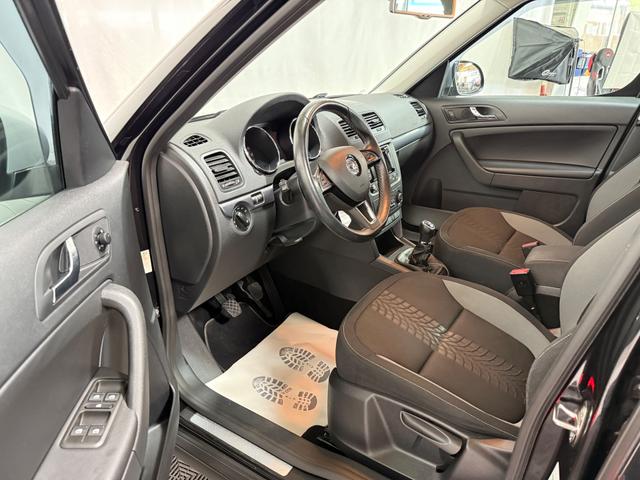 Skoda Yeti 2.0 TDI Adventure Green tec SHZ NAVI AHK 