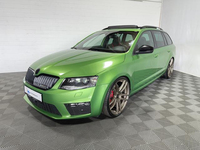 Skoda Octavia Combi - 2.0 TDI RS DSG Xenon KeyGo NAVI DAB 20"