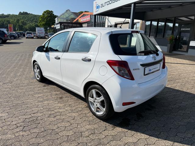 Toyota Yaris 1.0 Dual-VVTi Cool Klima SHZ 