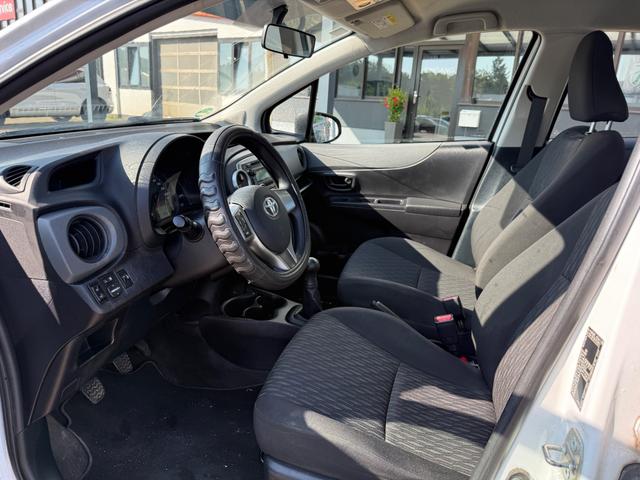 Toyota Yaris 1.0 Dual-VVTi Cool Klima SHZ 