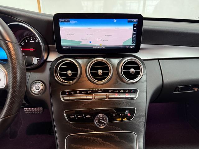 Mercedes-Benz C-Klasse C 300 AMG Line Burmester Leder LED RFK SHZ 19" 