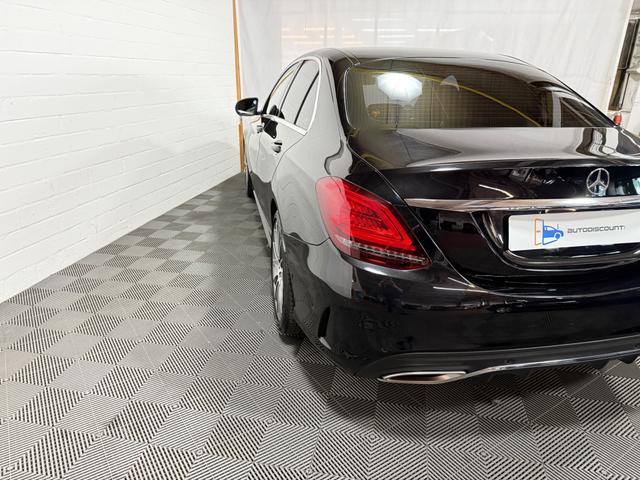 Mercedes-Benz C-Klasse C 300 AMG Line Burmester Leder LED RFK SHZ 19" 