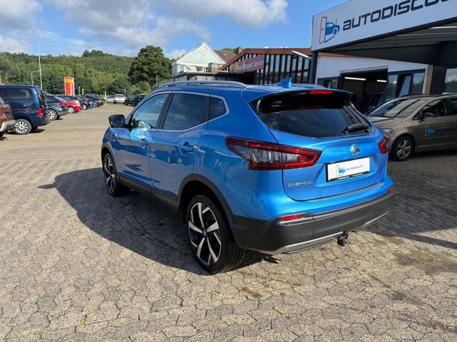 Nissan Qashqai 1.7 dCi Tekna 4x4 Aut. ACC LED NAVI AHK PANO 