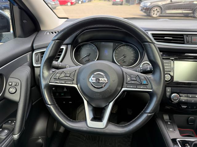 Nissan Qashqai 1.7 dCi Tekna 4x4 Aut. ACC LED NAVI AHK PANO 