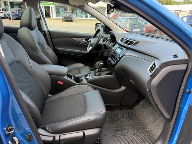 Nissan Qashqai 1.7 dCi Tekna 4x4 Aut. ACC LED NAVI AHK PANO 