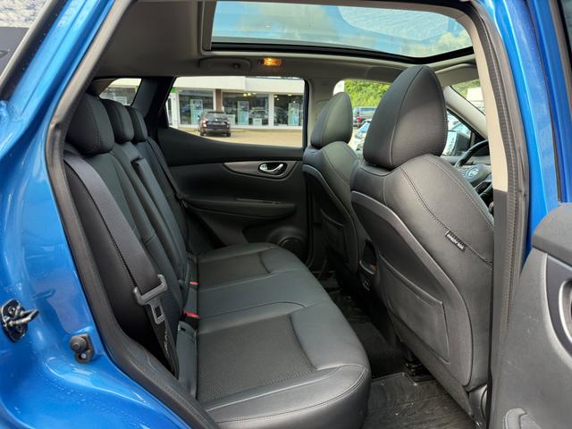 Nissan Qashqai 1.7 dCi Tekna 4x4 Aut. ACC LED NAVI AHK PANO 