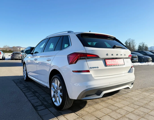 Skoda Kamiq 1.5 TSI DSG Style OPF AHK NAVI Frontscheibenheizung 