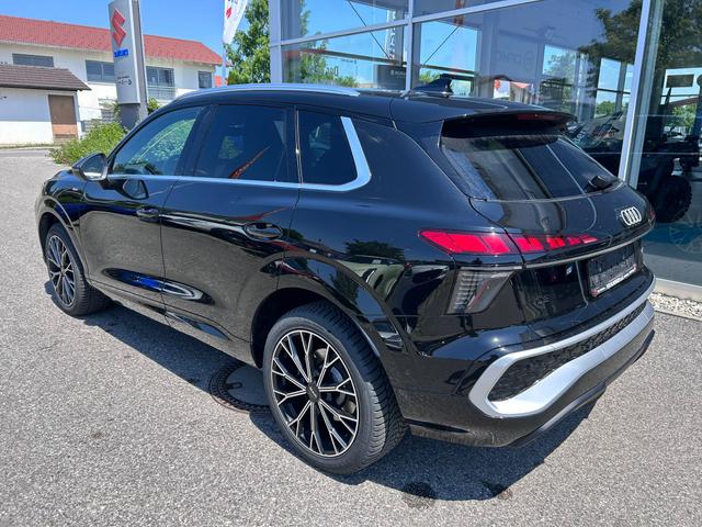 Audi Q3 TFSI quattro 195 kW 2.0 8 Fach Bereift 