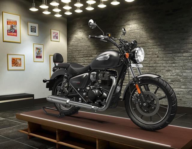 Lagerfahrzeug Royal Enfield Meteor 350 - 15,06 kW Stellar Black