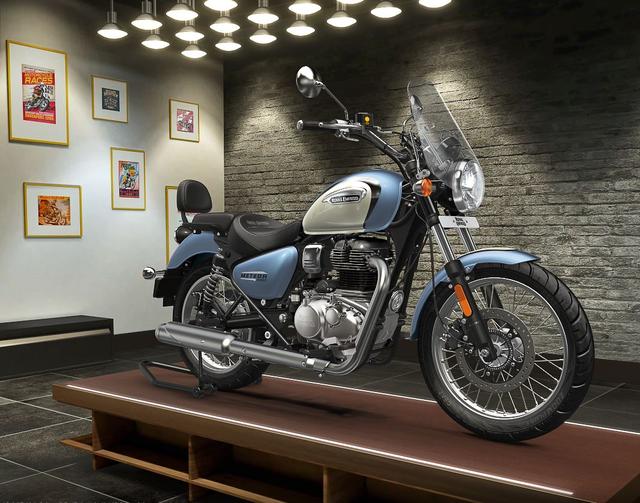 Vorlauffahrzeug Royal Enfield Meteor 350 - 15,06 kW Aurora Blue