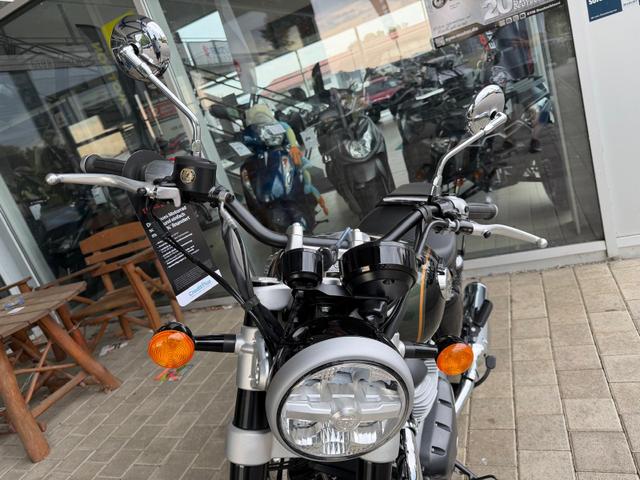 Royal Enfield Super Meteor 650 35,0 KW Tourer 