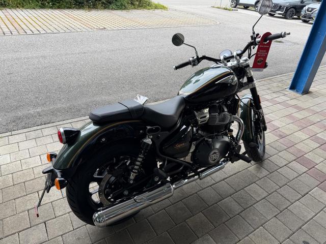 Royal Enfield Super Meteor 650 35,0 KW Tourer 