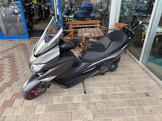 Suzuki BURGMAN 400 ABS Top Zustand 