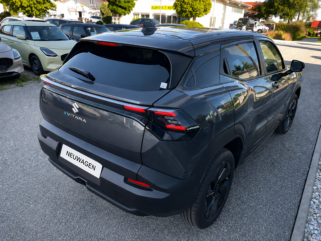 Suzuki e Vitara Club 