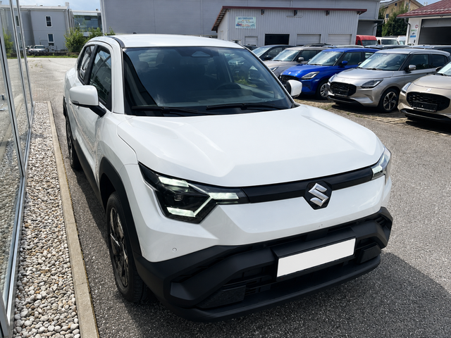 Suzuki e Vitara Club 