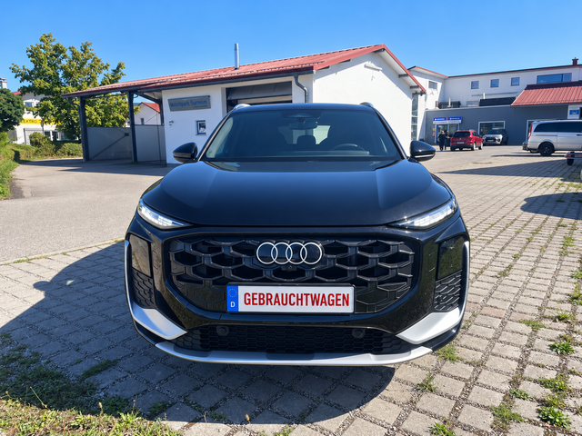 Audi Q3 TFSI quattro 195 kW 2.0 Quattro/S-Line/8 Fach Bereift 