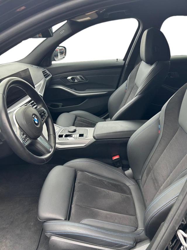 BMW 3er Touring 320 i M Sport Touring*Kamera*PLA*Alcantara*LED* 