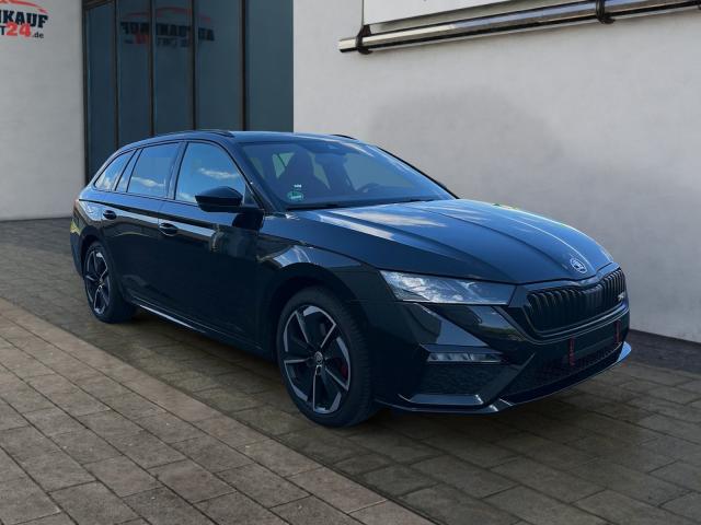 Skoda Octavia Combi - Combi*RS*AHK*DSG*NAVI*ACC*elKlappe*