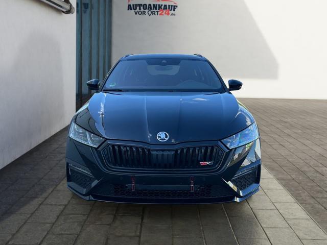 Skoda Octavia Combi Combi*RS*AHK*DSG*NAVI*ACC*elKlappe* 