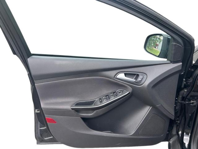 Ford Focus Turnier Titanium*1.Hand*Navi*BT*8-fach* 