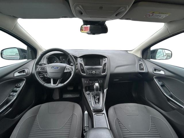 Ford Focus Turnier Titanium*1.Hand*Navi*BT*8-fach* 