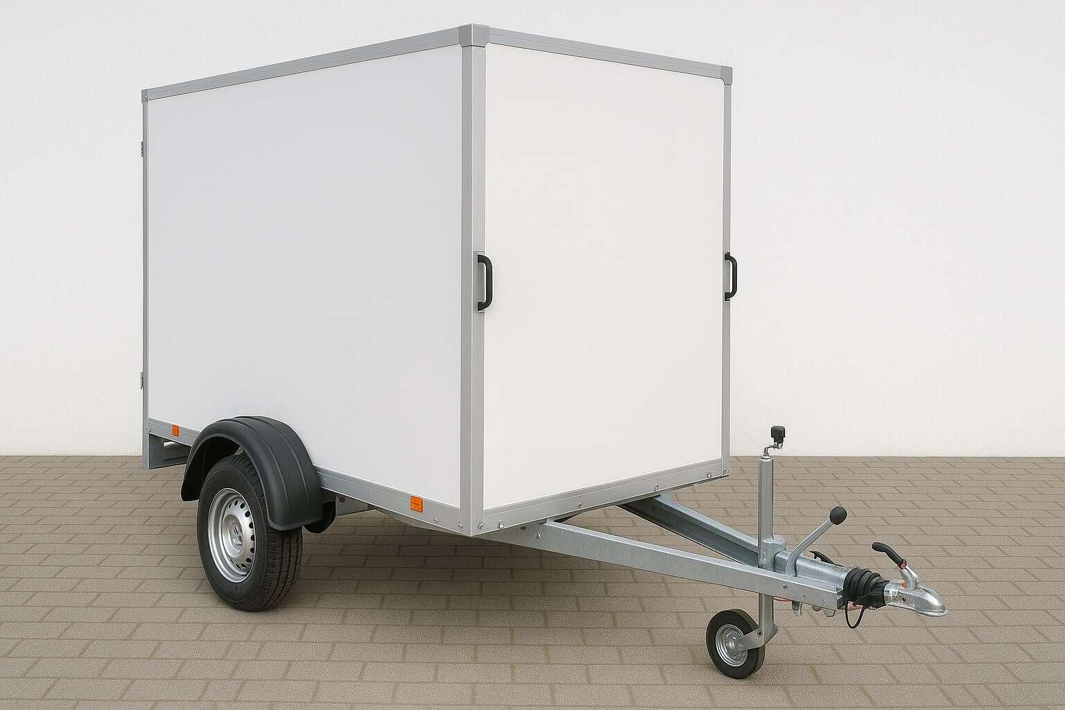 Kofferanhänger für PKW – sicherer, geschlossener Transport bei Wind und Wetter