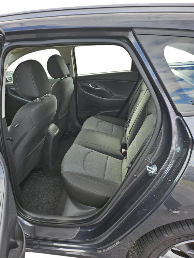 Hyundai i30 Kombi CW 1.0 T-GDI Trend Mild-Hybrid*NAVI*PDC*LED 