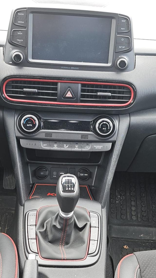 Hyundai KONA YES! Plus 2WD*1.Hand*Navi*DAB*Kamera*Winter 