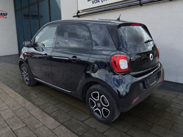 Smart forfour Passion*Cool&Audio*Sitzheiz*Tempomat* 