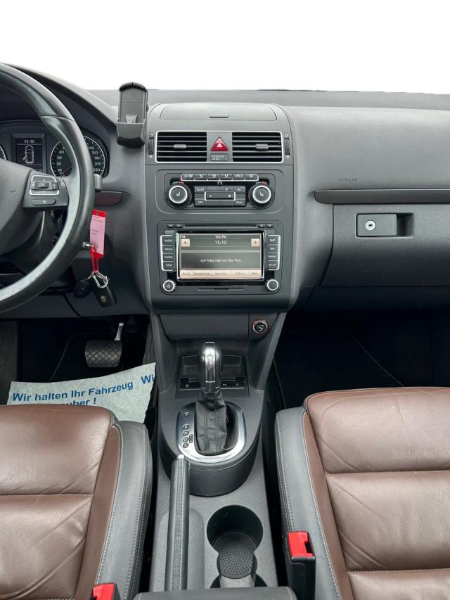 Volkswagen Touran CrossTouran*BiXenon*Pano*Kamera*Stheiz* 