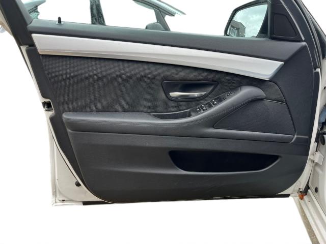 BMW 5er Touring 520d 520 d*AHK*BiXenon*Gepflegt* Klima 