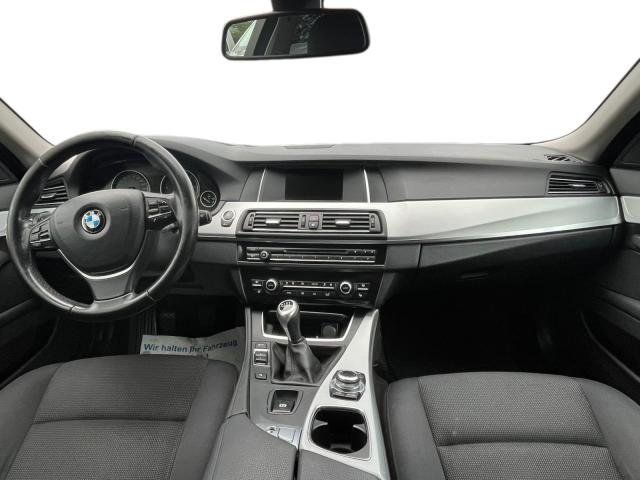 BMW 5er Touring 520d 520 d*AHK*BiXenon*Gepflegt* Klima 