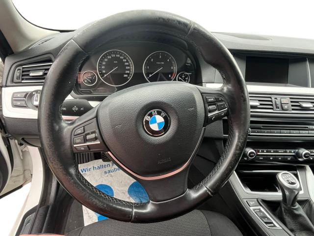 BMW 5er Touring 520d 520 d*AHK*BiXenon*Gepflegt* Klima 